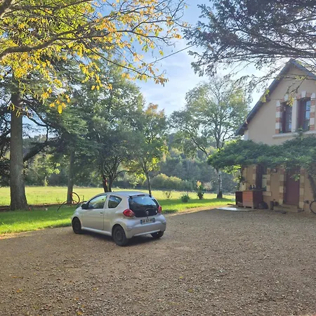 Marcart, Sur Le Sentier Du Miosson Saint Benoit Villa Exterior photo